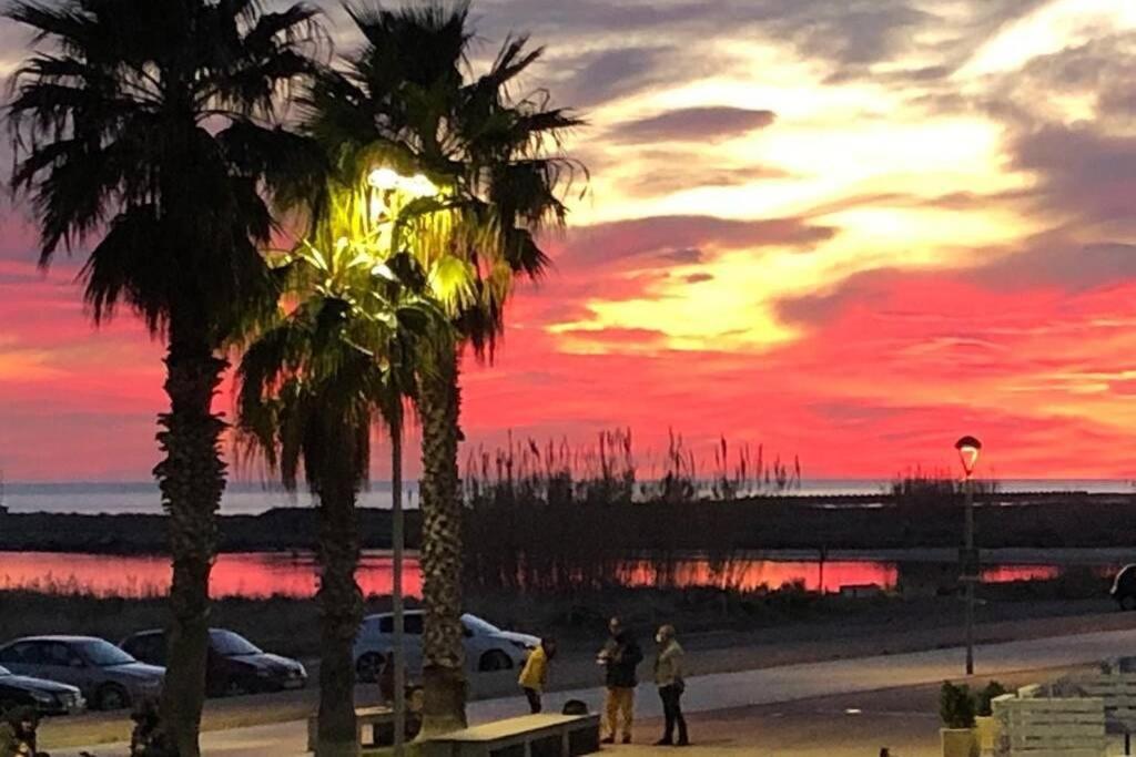 Apartamento Para 5 Personas Frente Al Mar Con Piscina Y Parking クベリャス エクステリア 写真
