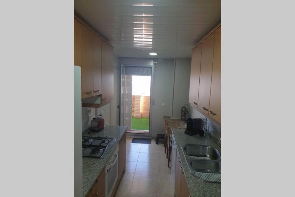 Apartamento Para 5 Personas Frente Al Mar Con Piscina Y Parking クベリャス エクステリア 写真
