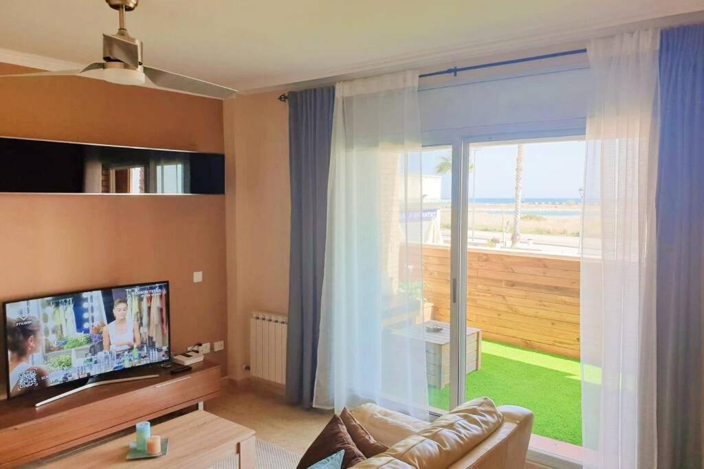 Apartamento Para 5 Personas Frente Al Mar Con Piscina Y Parking クベリャス エクステリア 写真
