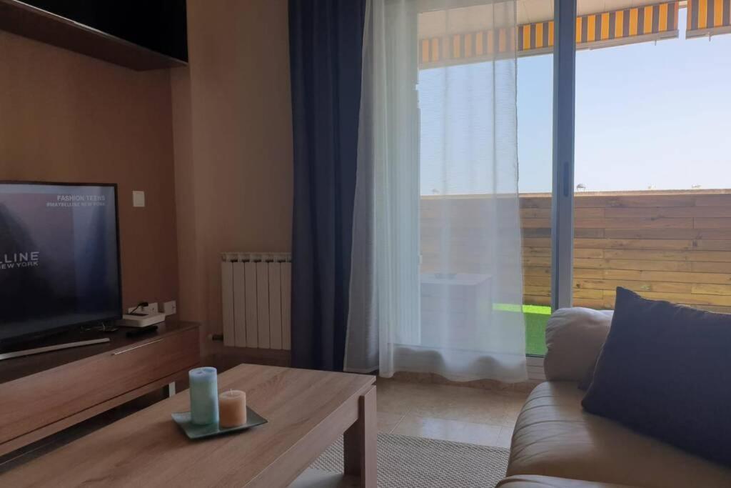 Apartamento Para 5 Personas Frente Al Mar Con Piscina Y Parking クベリャス エクステリア 写真
