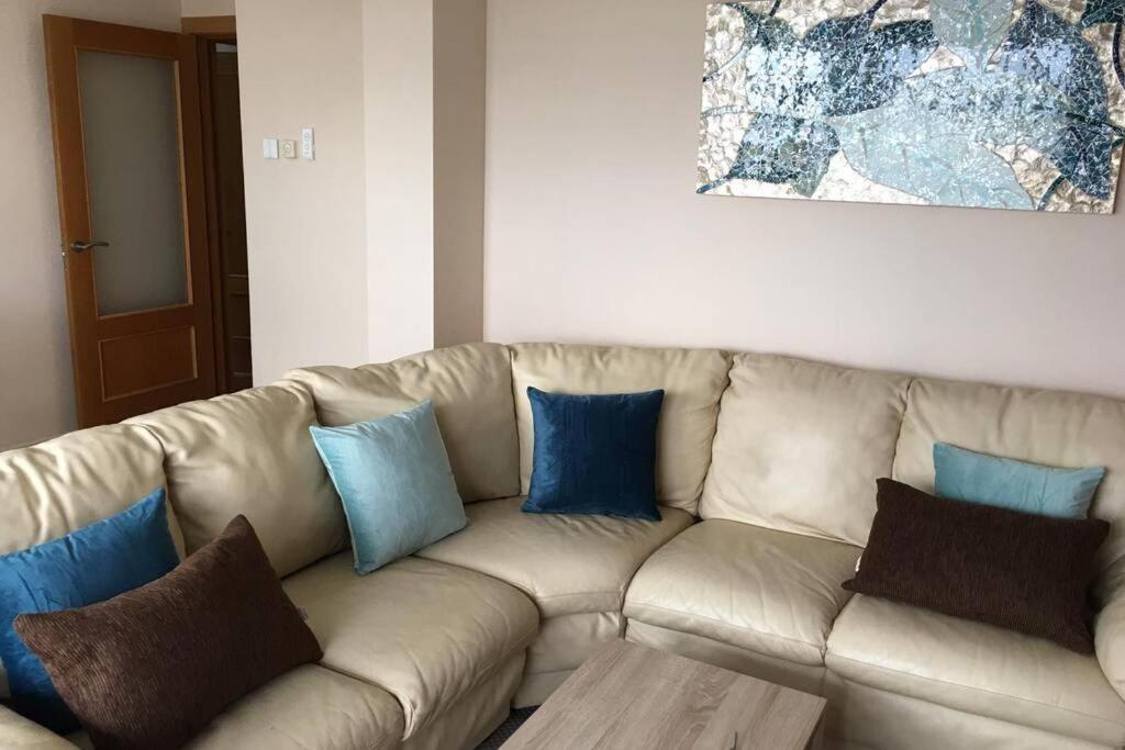 Apartamento Para 5 Personas Frente Al Mar Con Piscina Y Parking クベリャス エクステリア 写真