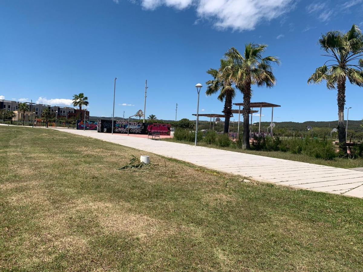 Apartamento Para 5 Personas Frente Al Mar Con Piscina Y Parking クベリャス エクステリア 写真